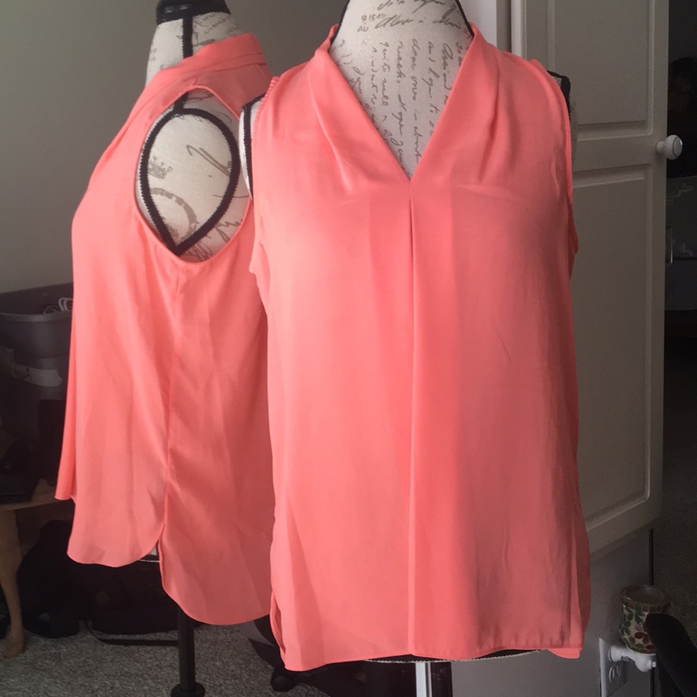Never Worn Vince Camuto Blouse 👚❤️